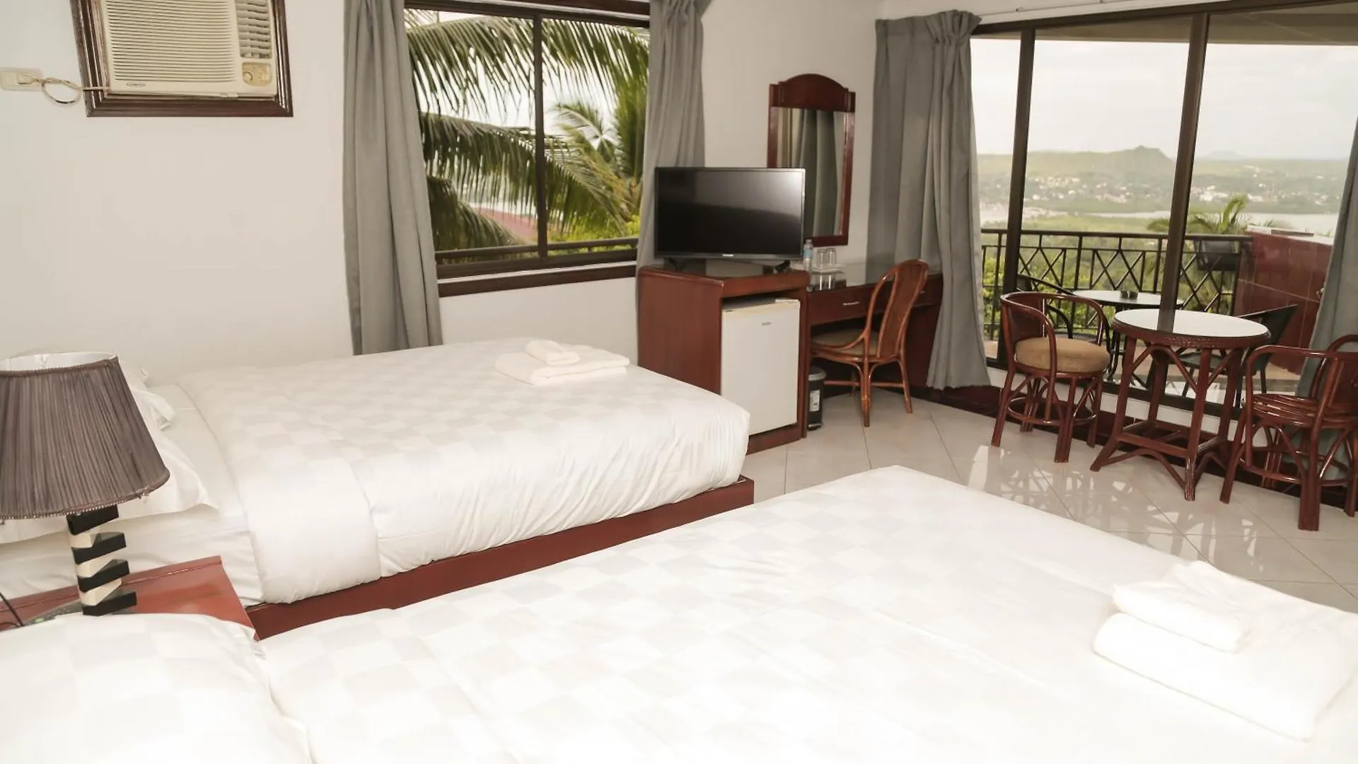 Bohol Plaza Mountain Resort And Restaurant داويس فندق