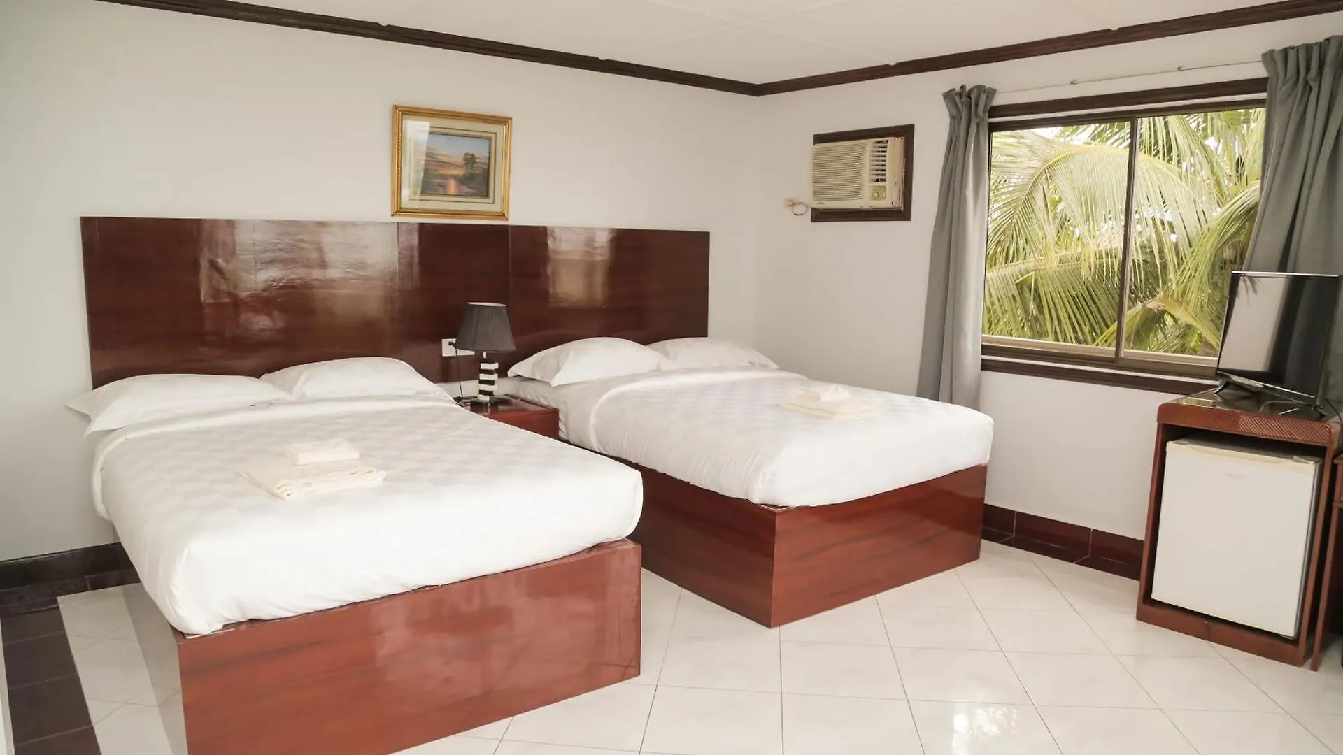 *** فندق Bohol Plaza Mountain Resort And Restaurant داويس الفلبين