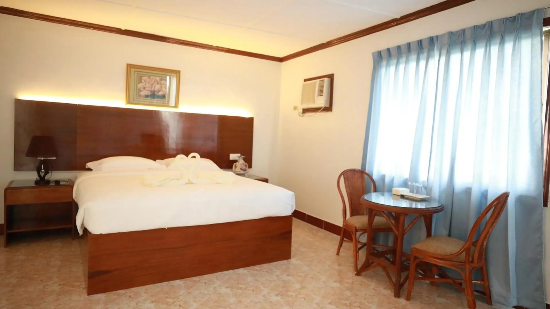 Bohol Plaza Mountain Resort And Restaurant داويس فندق
