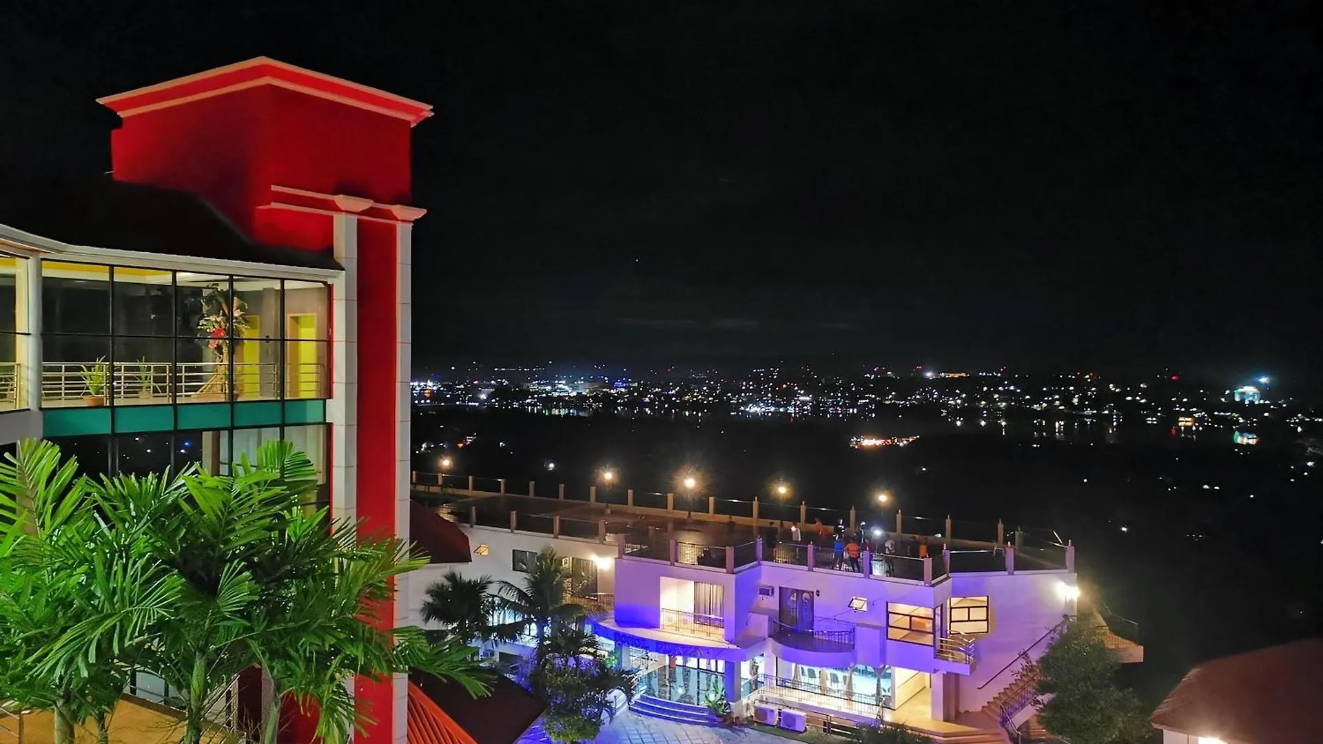 Bohol Plaza Mountain Resort And Restaurant داويس