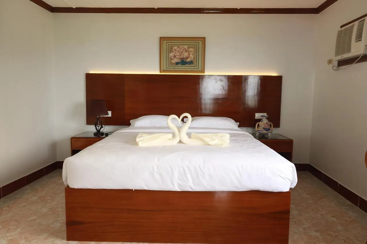 Bohol Plaza Mountain Resort And Restaurant Dauis 5*,  Filippinerne