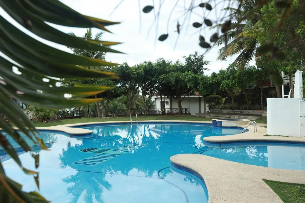 Bohol Plaza Mountain Resort And Restaurant Dauis 5*,  Filippinerne